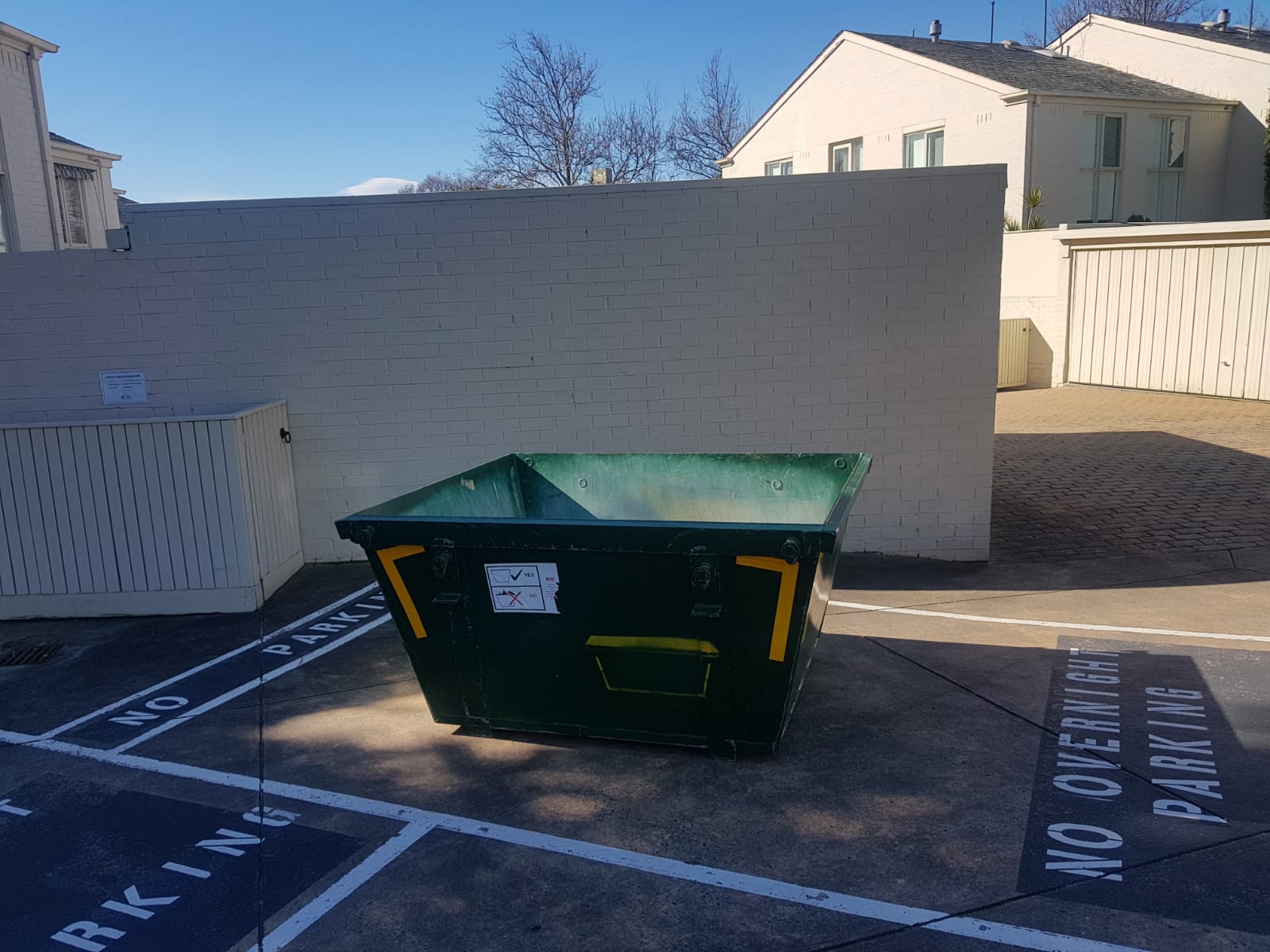 Skip Bin Hire Thomastown | Rubbish & Cheap Mini Skip Bins Thomastown