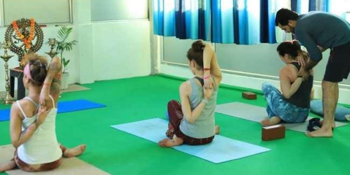 The Best Ways to Become a Successful Yoga Teacher