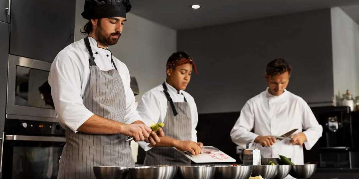 Factors To Consider Before Choosing A Hotel Management College