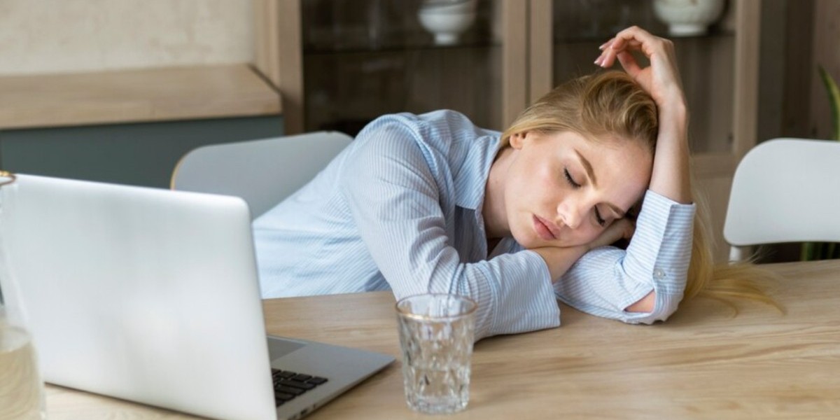 Navigating Relationships with Excessive Daytime Sleepiness