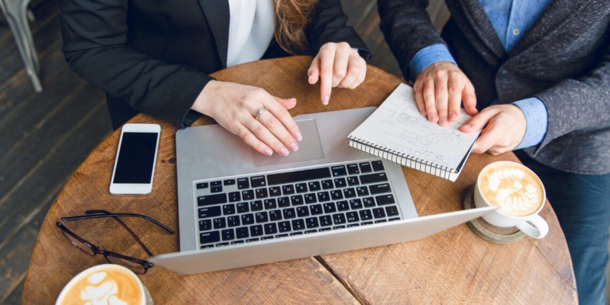 Essay Writing Services Vs Self-Writing: Which One Is Better?