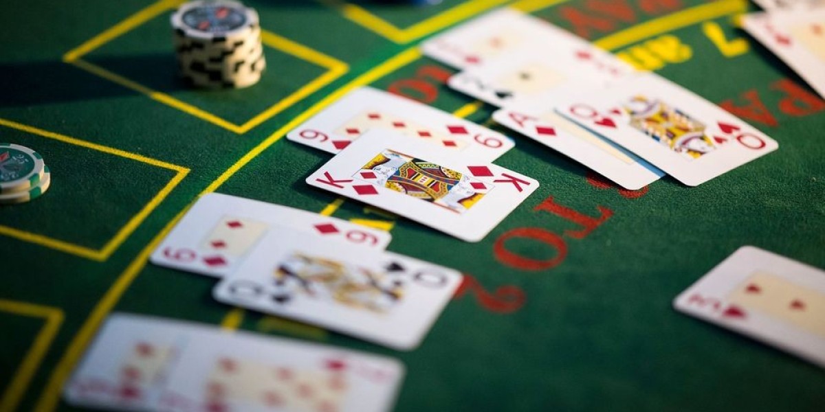 Apakah Slot Bukit 777 Menawarkan Fitur Putar Otomatis atau Putaran Cepat?