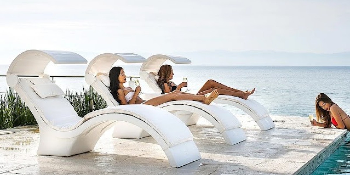 Stay Warm Year-Round: Exploring Pool Heater Options in Canada