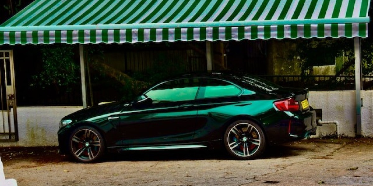 HOW TO CHOOSE THE PERFECT CAR AWNING FOR YOUR NEXT ROAD TRIP