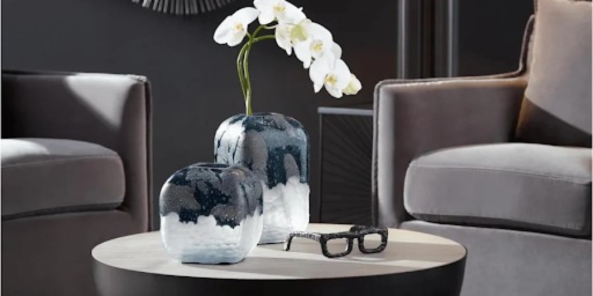 Discovering The Timeless Elegance of Antique Coffee Tables