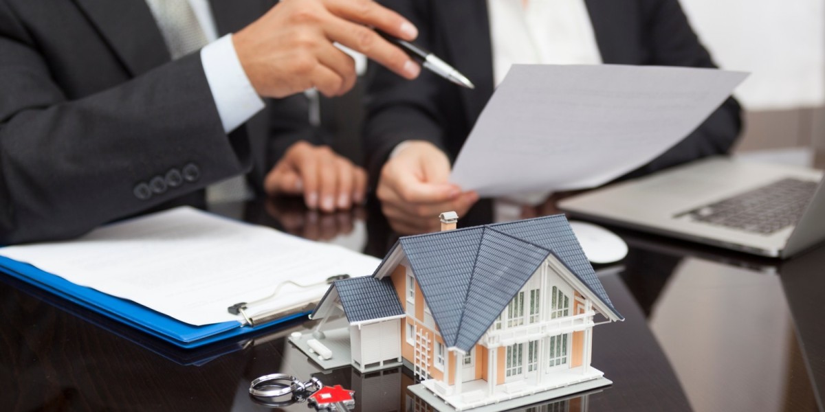 Key Factors to Consider When Choosing a Local Real Estate Agents Near Me