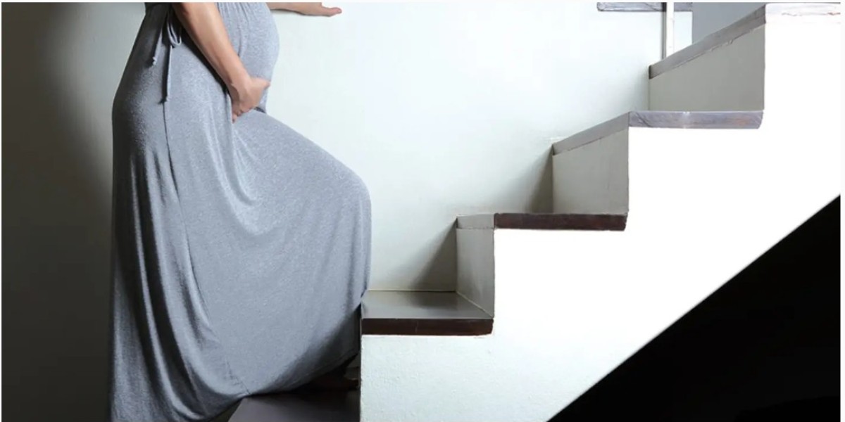 Understanding PCOS Symptoms: Comprehensive Care at Queens Gynecology