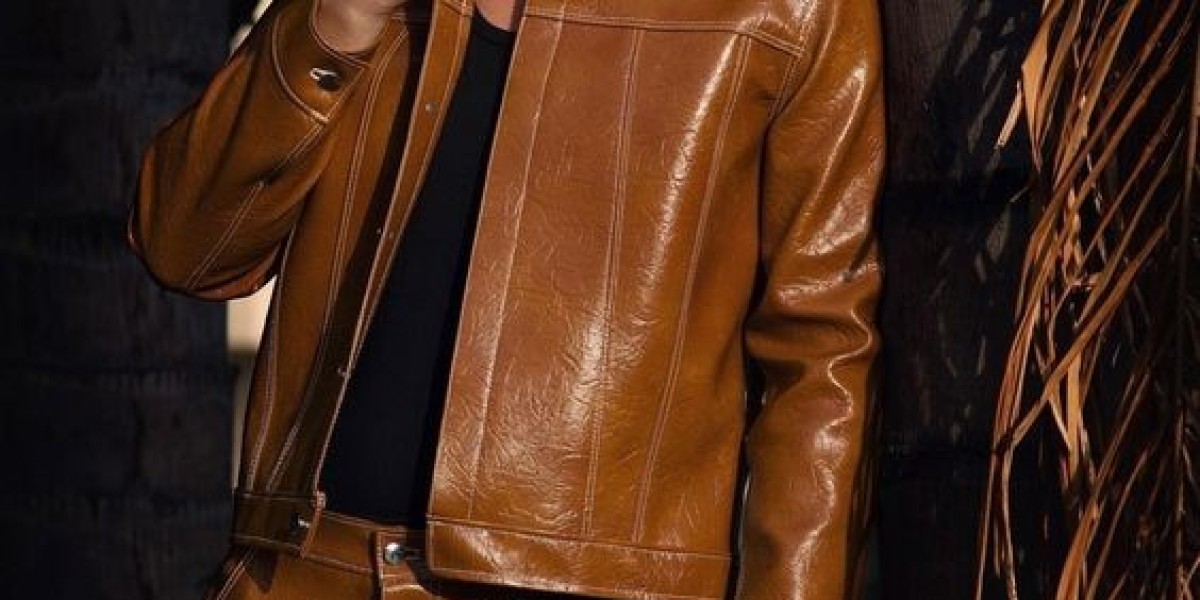 Exploring Different Colours and Finishes in Leather Trucker Jackets