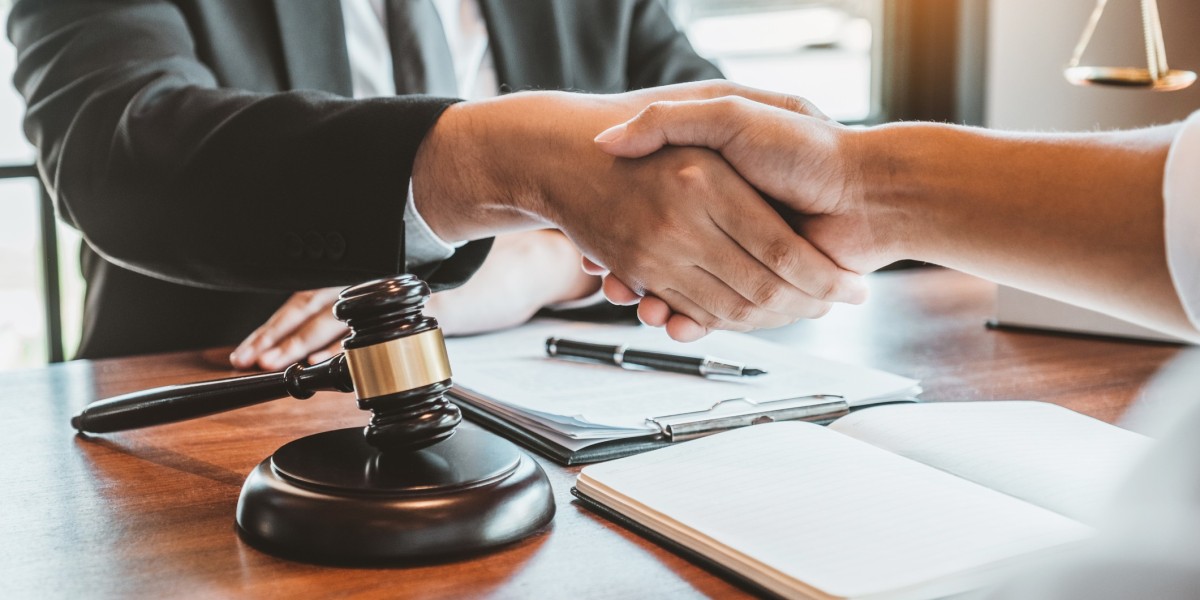 Navigating Legal Frontiers: The Essential Role of Business Attorneys in Austin, Texas