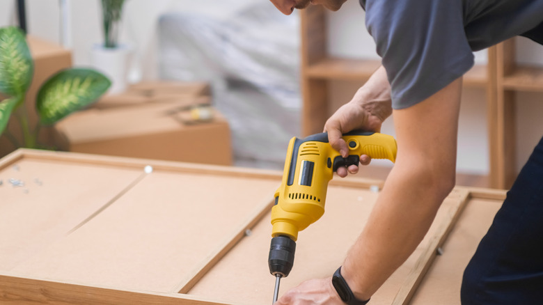 Why You Shouldn’t Assemble Your Bedroom Furniture?