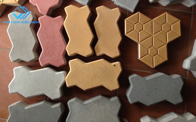 Gạch con sâu là gì? Ưu điểm, kích thước và ứng dụng thực tế