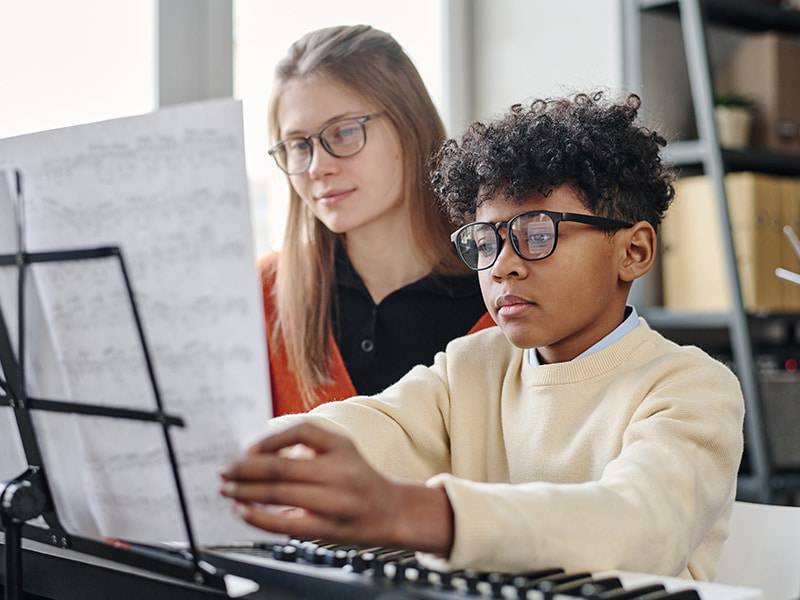 How Instrument Training Improves Memory and Creativity